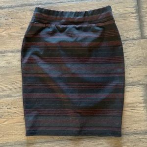 Joe B Black/Maroon striped Pencil Skirt